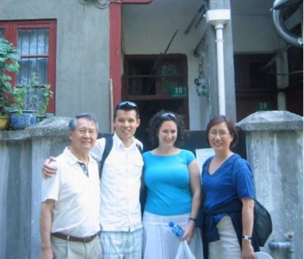 photo - Len, Jeffrey, Sharon and Valerie on their family trip to China in 2009